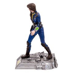 Lucy Fallout McFarlane Movie Manias figura 15 cm